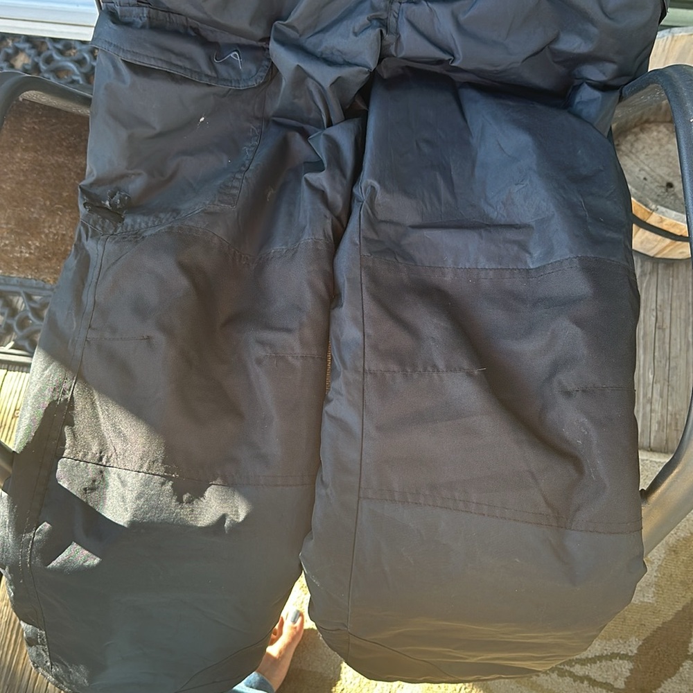 Snow pants - Picture 4 of 8